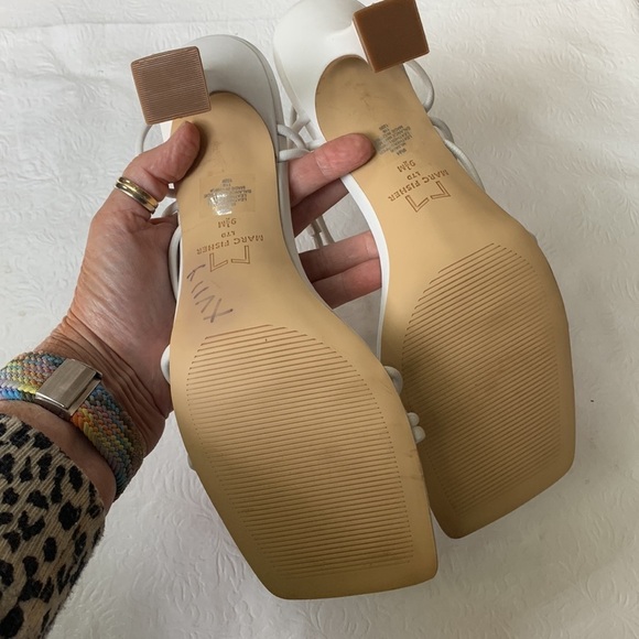 Marc‎ Fisher Dani Strappy Sandals - Picture 3 of 5